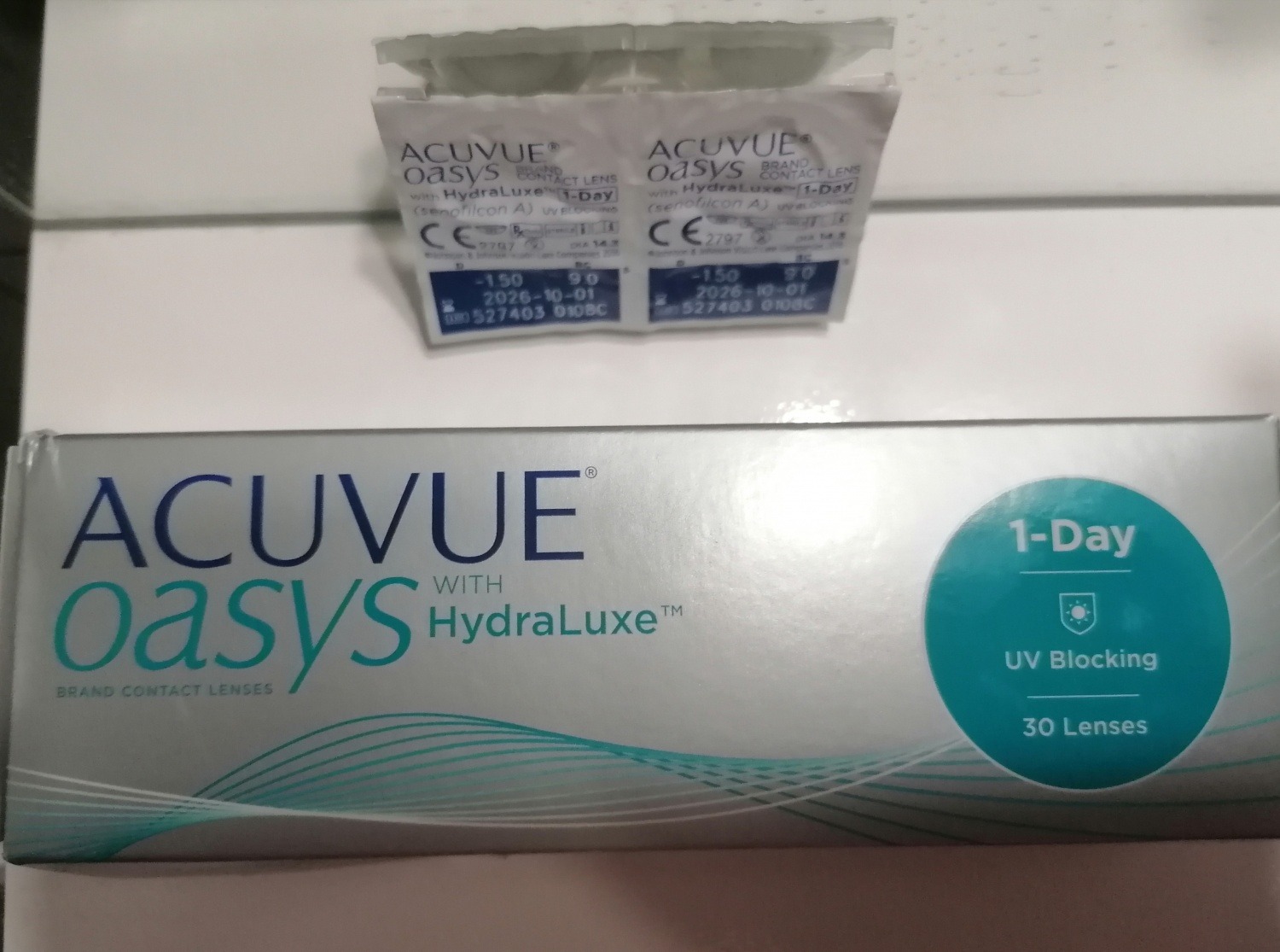 Acuvue Oasys 1-Day with Hydraluxe