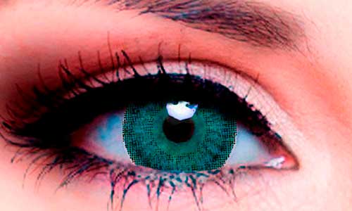 Фотография ADRIA 2 Tone Turquoise на светлых глазах